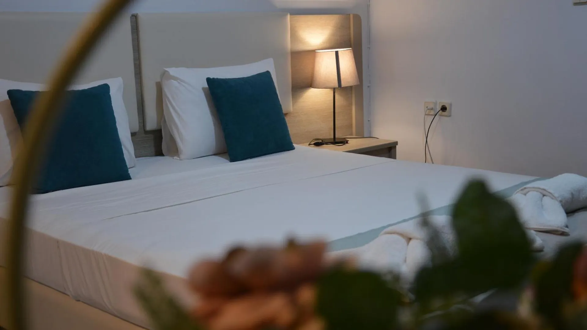 Aqua Mare Sea Side Rooms Nea Kallikrateia Griechenland