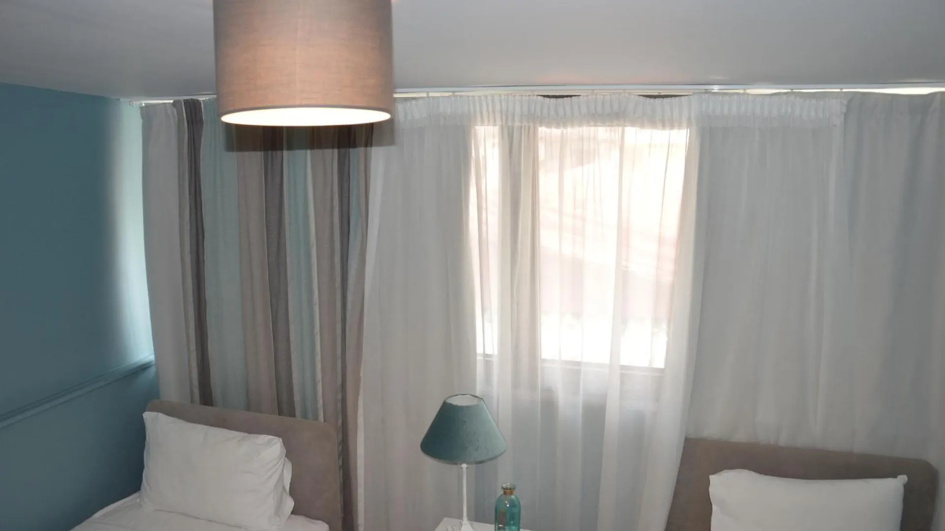 Aqua Mare Sea Side Rooms Nea Kallikrateia Aparthotel