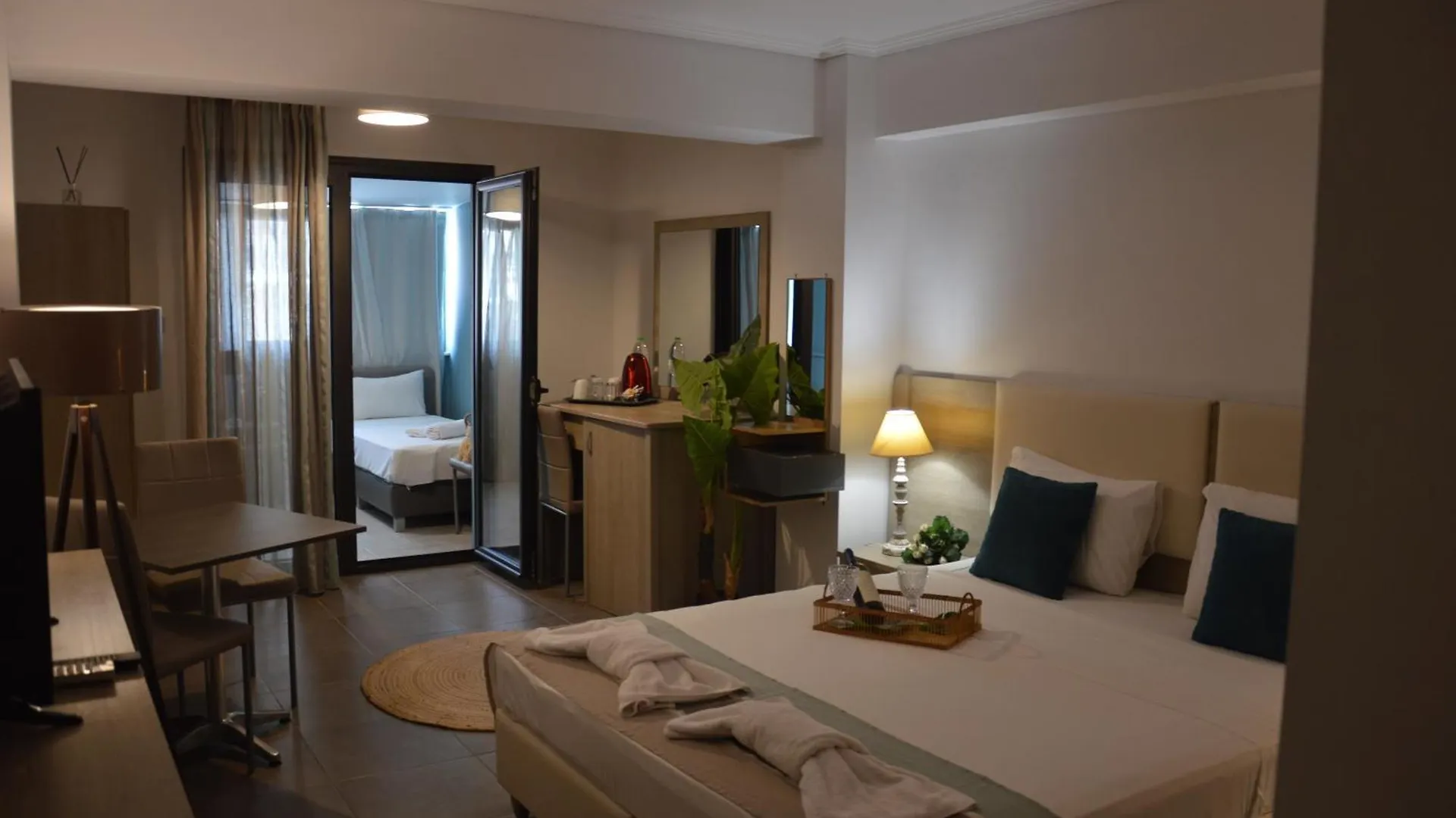 *** Hotel apartamentowy Aqua Mare Sea Side Rooms Nea Kallikrateia Grecja
